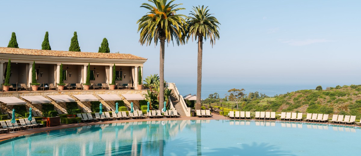 colisem pool ocean view