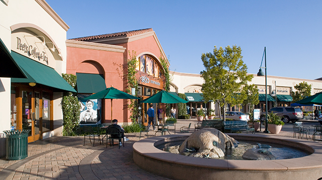 Corona Del Mar Plaza