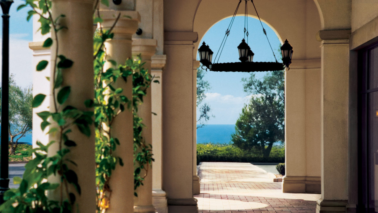 Crystal Cove Shopping Center