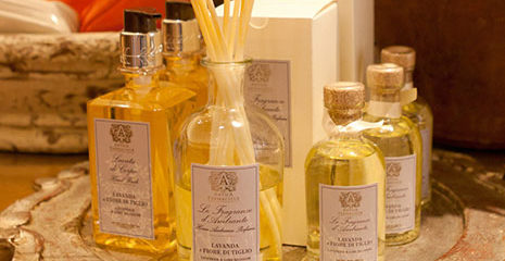 Pelican Hill Shopping